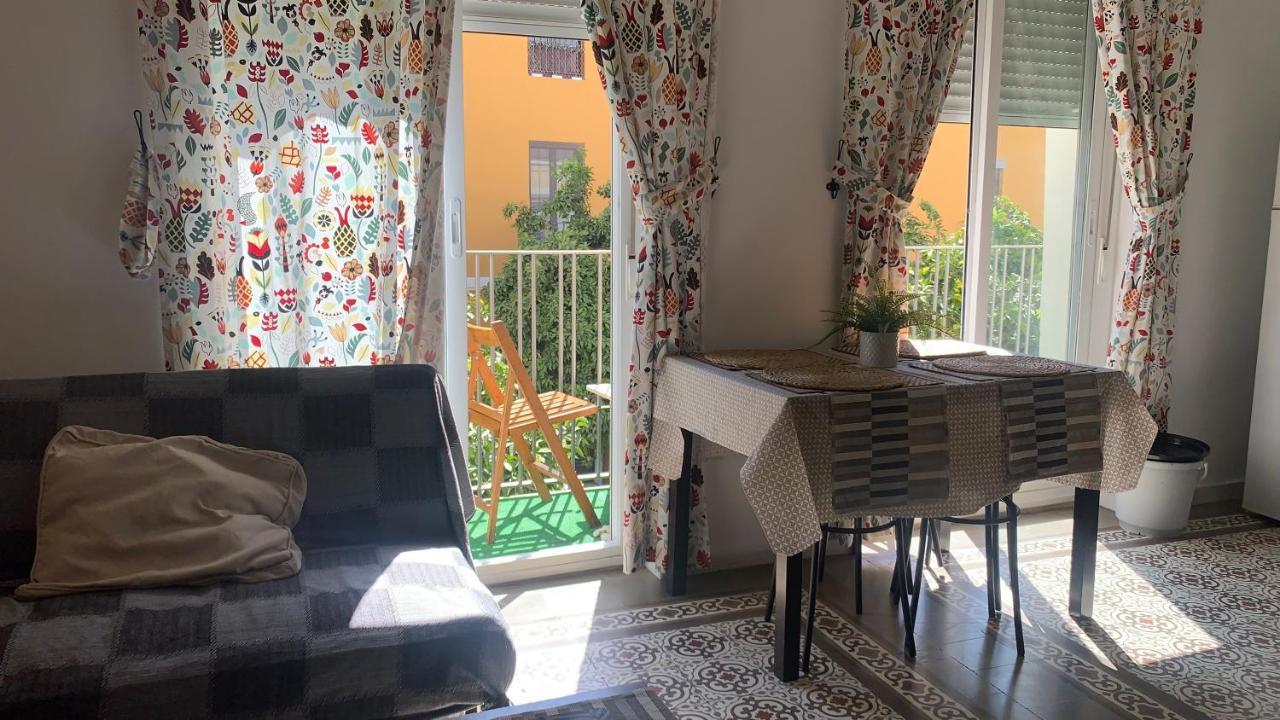 Violeta Apartment With Cozy Balcony Sevilla Экстерьер фото