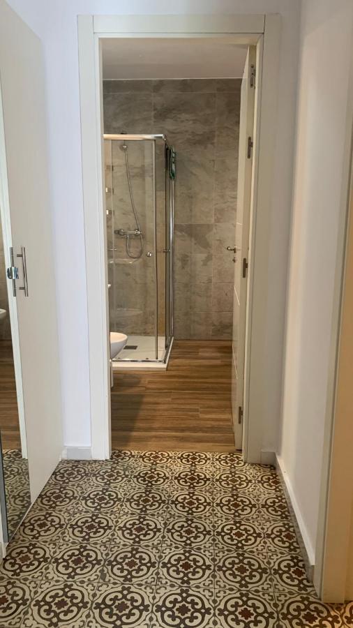 Violeta Apartment With Cozy Balcony Sevilla Экстерьер фото