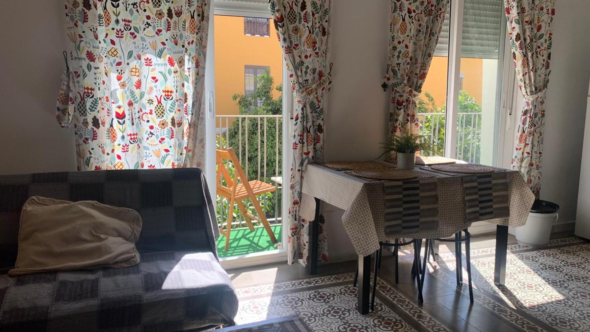 Violeta Apartment With Cozy Balcony Sevilla Экстерьер фото