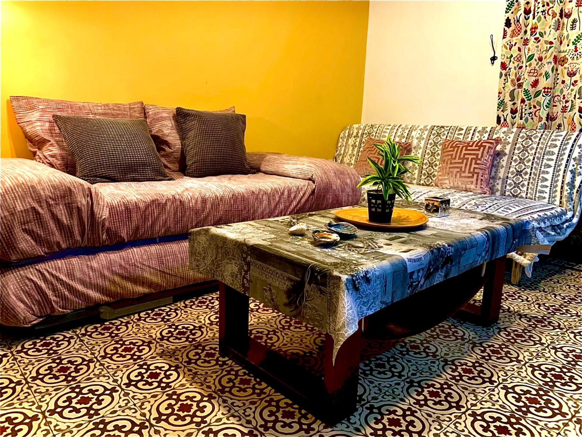 Violeta Apartment With Cozy Balcony Sevilla Экстерьер фото